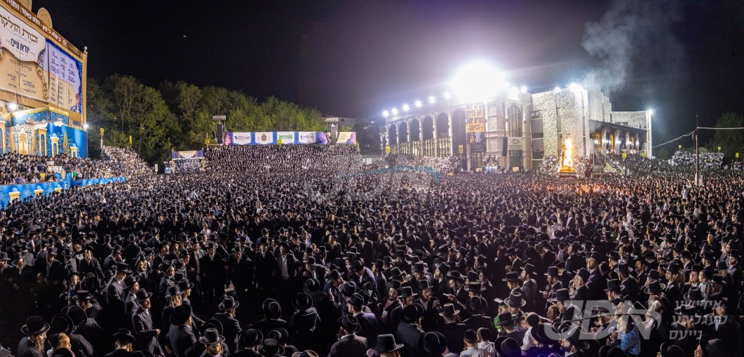 האדמו&quot;ר מסאטמאר ביים הדלקה ל&quot;ג בעומר