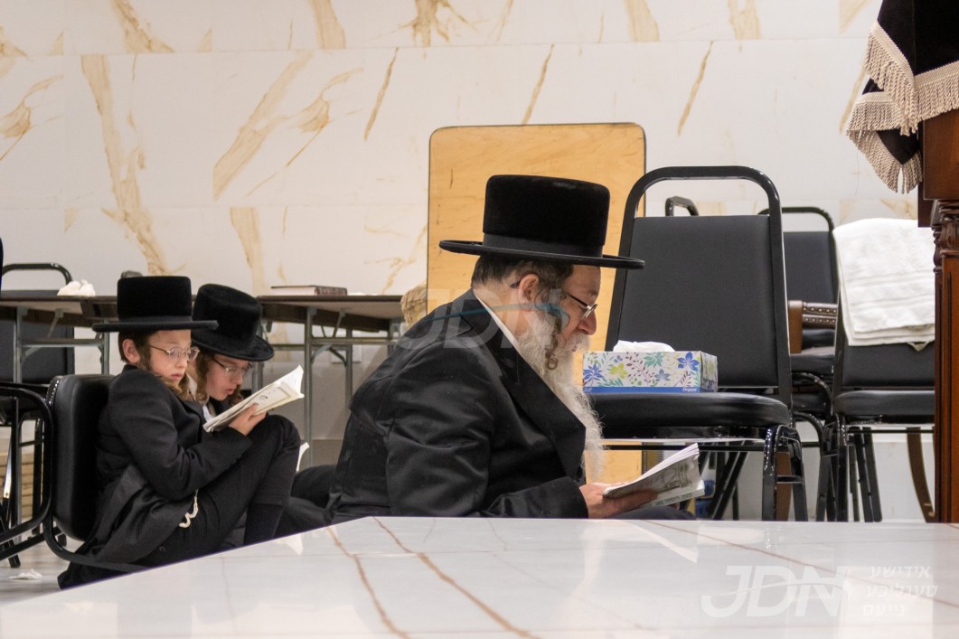 תשעה באב אין חצר הקודש סקולען וויליאמסבורג