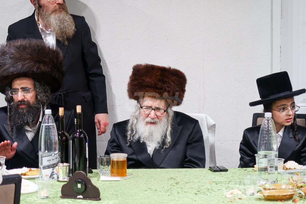 שמחת הבר מצוה פון אן אייניקל פון האדמו&quot;ר מאמשינוב