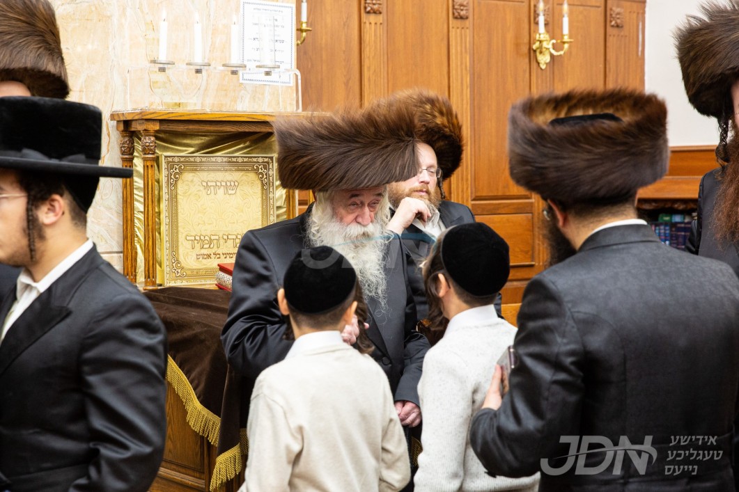 א&#039; סליחות אין חצר הקודש טשערנאביל