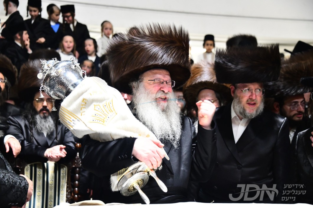 הכנסת ספר תורה צו ביהמ&quot;ד הגדול אין קרית נדבורנה בני ברק