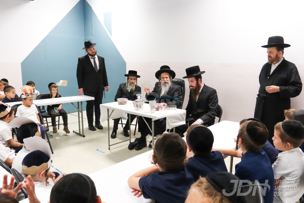 גאב&quot;ד סאטמאר מאנסי באזוכט אין חדר נעימות התורה אין נארט מיאמי