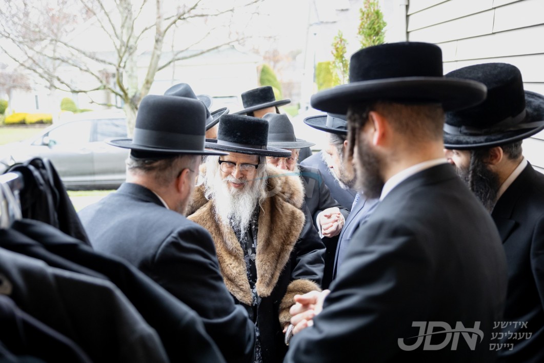 האדמו&quot;ר מסאטמאר באזוכט אין לעיקוואד