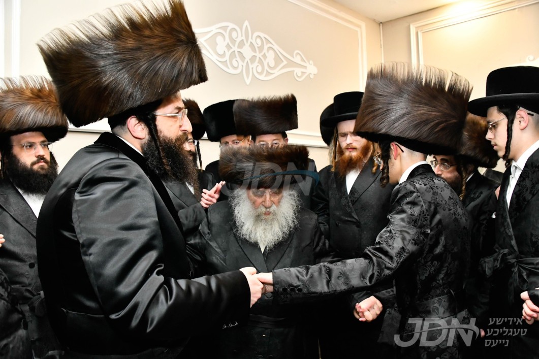 שמחת החתונה פון הכלה בת אבד"ק מאקאווא ב"ב