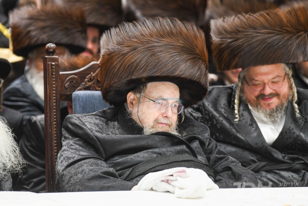 האדמו"ר מבעלזא וועט פראווענען אן ערשטמאליגע שבת מחוץ לעיר געאייגענט פאר נגידים ותומכים