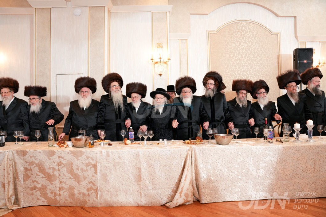 שמחת החתונה בבית לייפניק - פאפא ב"פ - ראשית חכמה