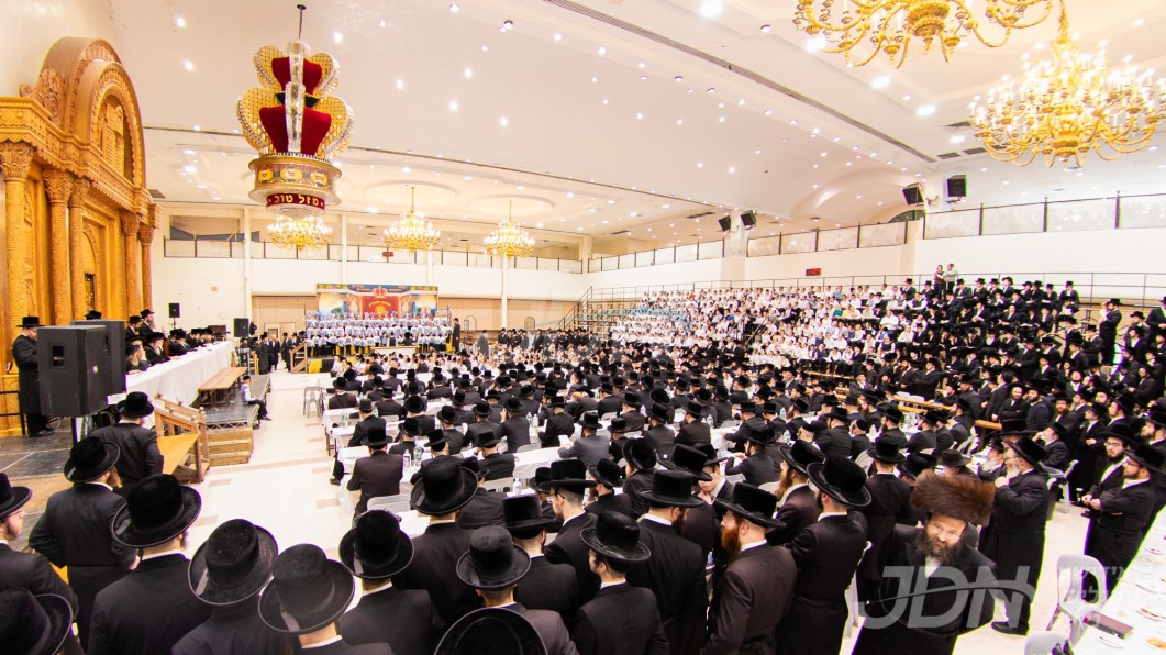 חומש סעודה אין שיכון סקווירא פאר ילדי תלמוד תורה סקווירא פון מאנסי