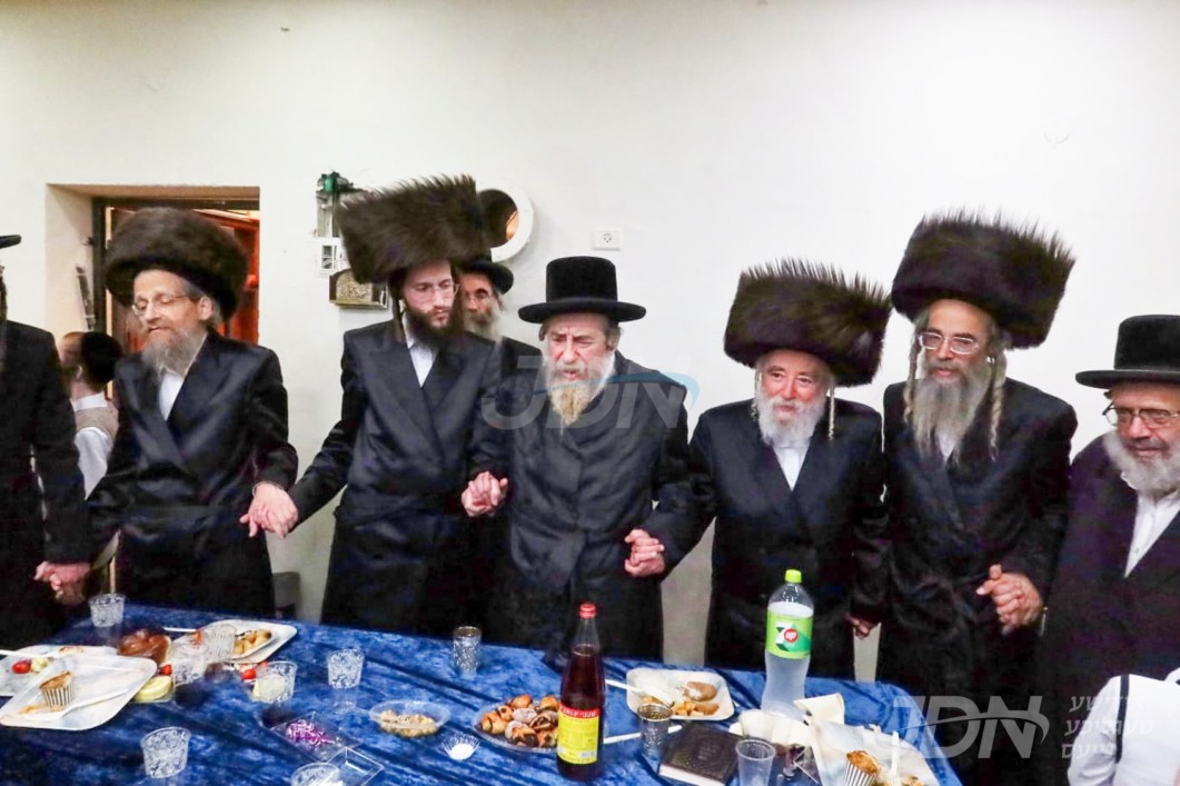 שמחת השבע ברכות פון אן אייניקל פון הגה&quot;צ רבי יצחק משה ערלאנגער