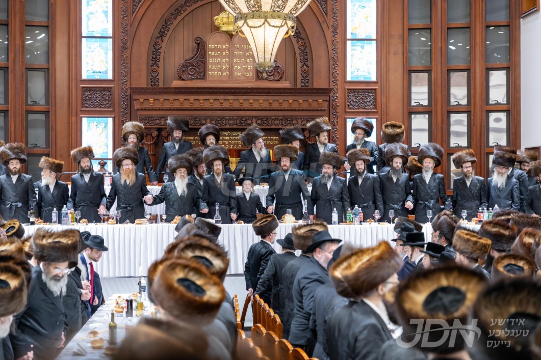 שמחת הבר מצוה פון בן הגה&quot;צ אבד&quot;ק באיאן ארה&quot;ב