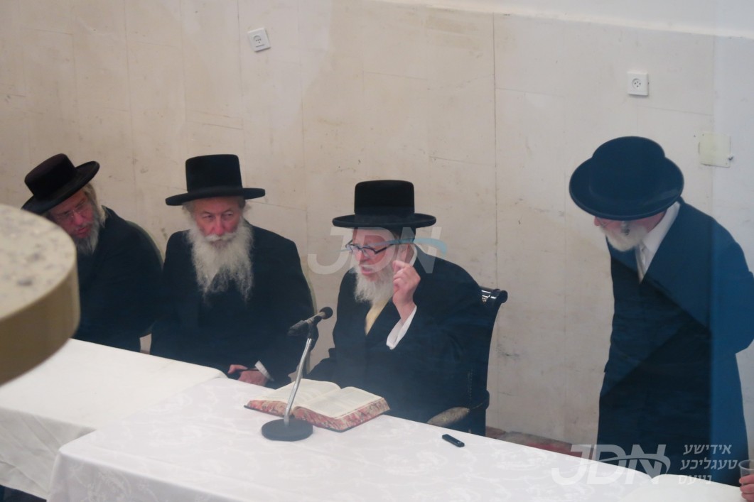 כינוס פאר בחורי בוהוש זיך מחזק זיין קעגן די פגעי הטעכנאלאגיע