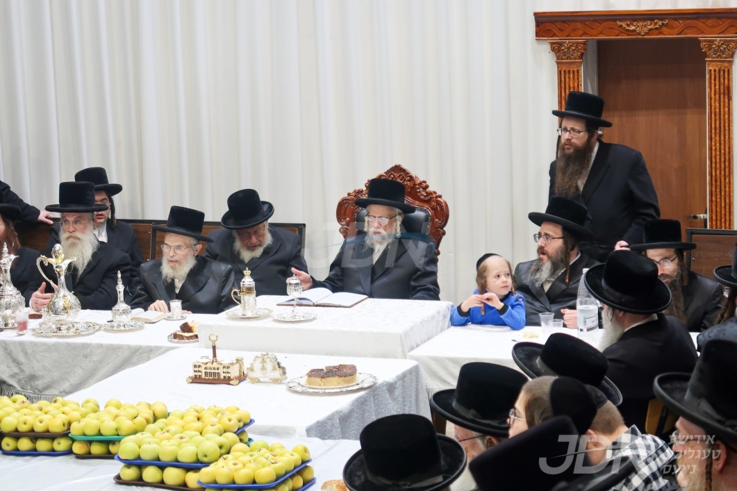 יארצייט פון הרה&quot;ק בעל מקור ברוך מסערט וויזניץ זי&quot;ע ביי האדמו&quot;ר מסערט וויזניץ