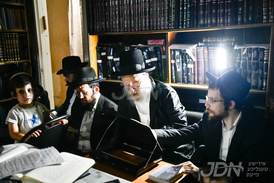 תשעה באב ביי הגרב&quot;ד פוברסקי ר&quot;י פאנאוויטש