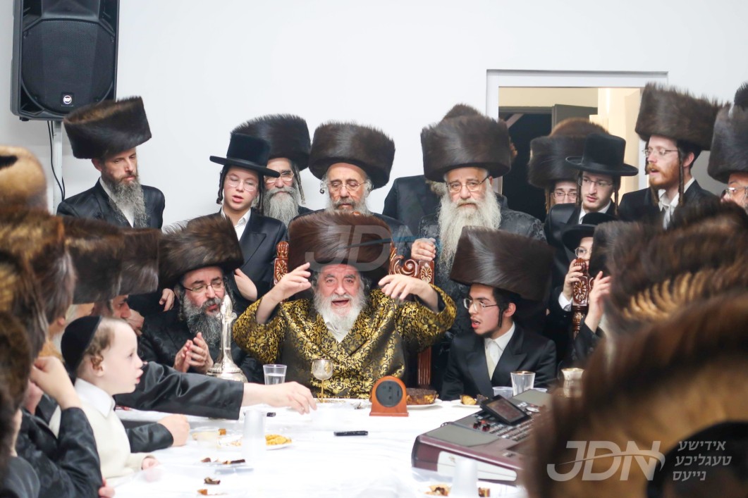 שמחת הפארשפיל פון אן אייניקל פון הגה&quot;צ ר&quot;י וויזניץ בן בנו הגה&quot;צ אב&quot;ד וויזניץ מאנטשעסטער