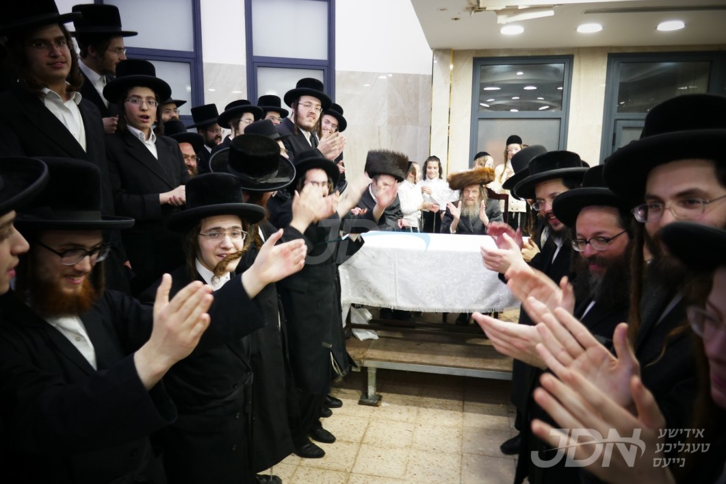 שמחת השבע ברכות פון אן אור אייניקל פון האדמו&quot;ר מלעלוב ניקלשבורג