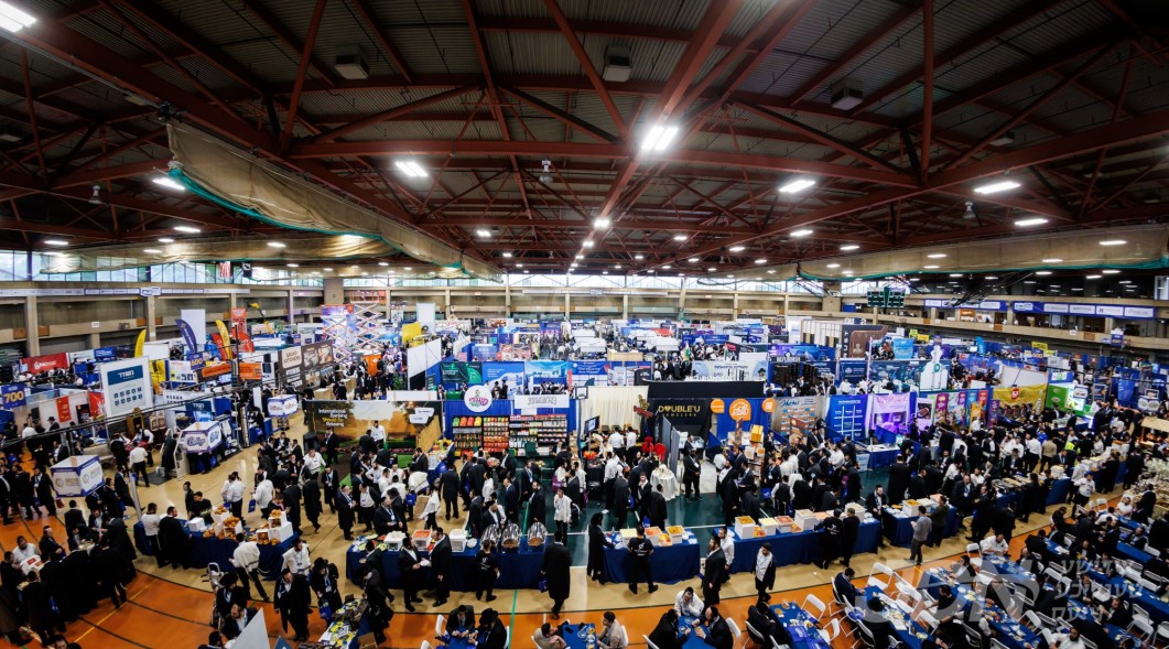 ערשטמאליגע &quot;סאטמארק&quot; ביזנעס טאג פאר טויזענטער סאטמארער ביזנעסלייט