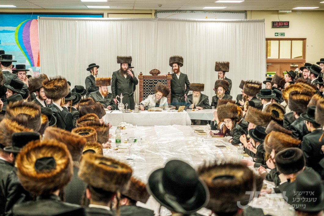 האדמו"ר מקרעטשניף סיגעט באזוכט אין מאנטשעסטער