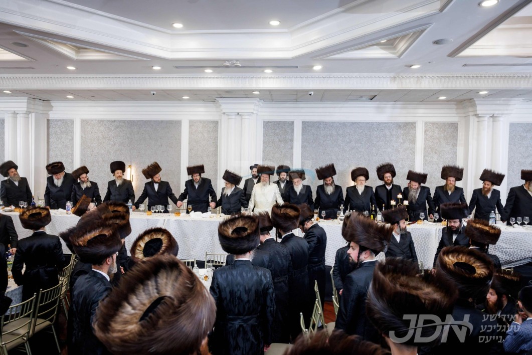 שמחת החתונה בבית גאלאנטא - ברעזנא - ווינא - טענקא