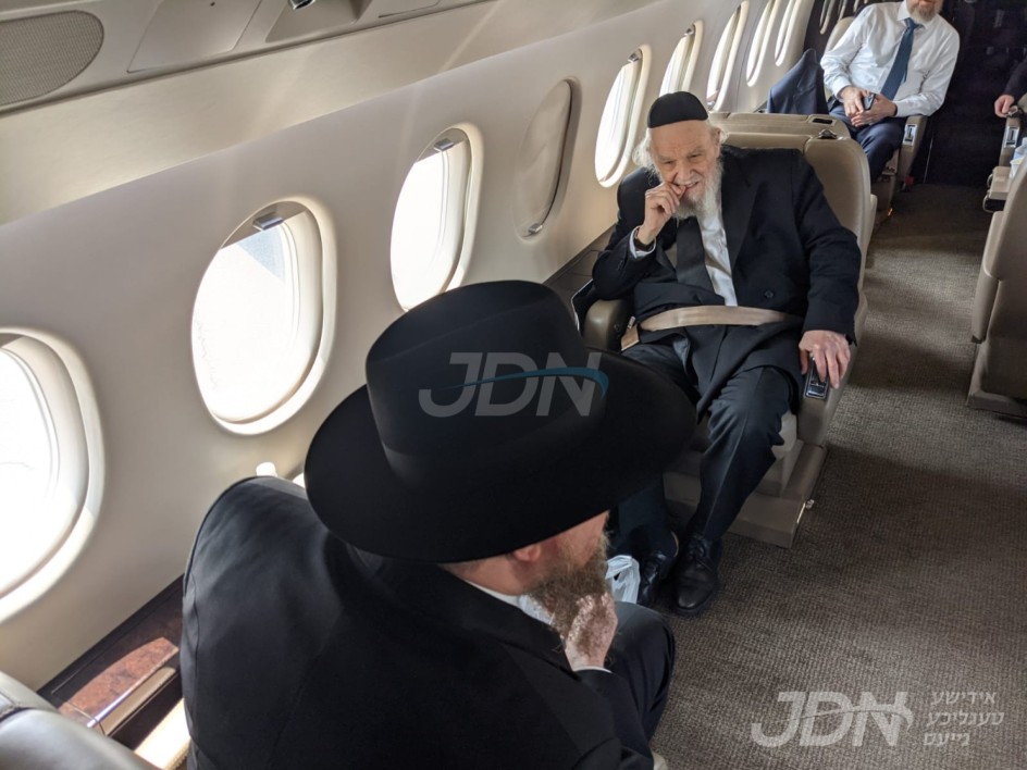 הגאון הגדול רבי משה הלל הירש ר&quot;י סלאבאדקע אנגעקומען קיין דעטרויט מישיגען