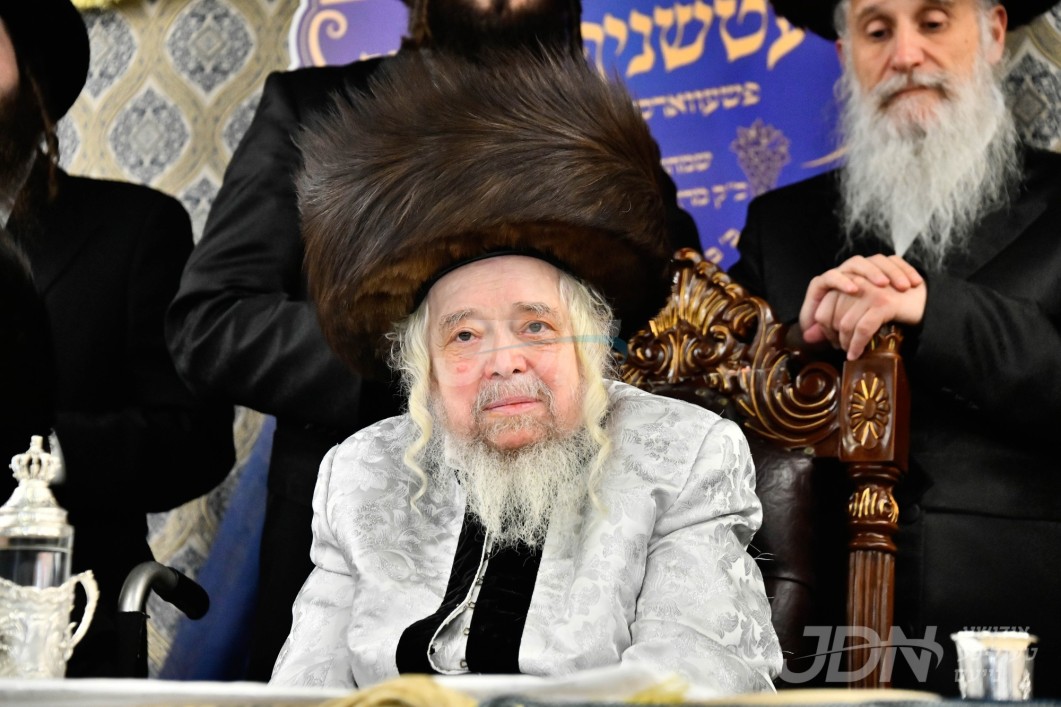 נצחו אראלים את המצוקים ונשבה ארון הקודש – כ&quot;ק אדמו&quot;ר מקרעטשניף סיגעט זצ&quot;ל נסתלק לגנזי מרומים