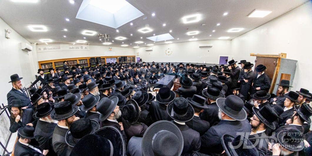 מסע הלוי' פון כ"ק אדמו"ר מבית שמואל צבי ספינקא זצ"ל