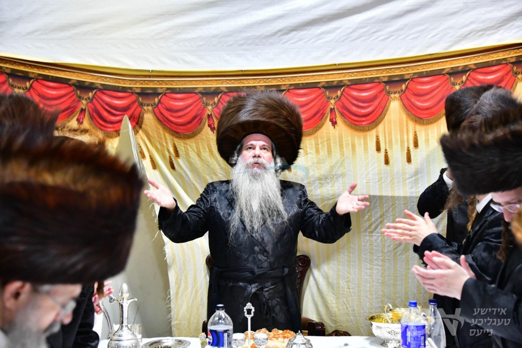 סוכות אין חצר הקודש קודינוב