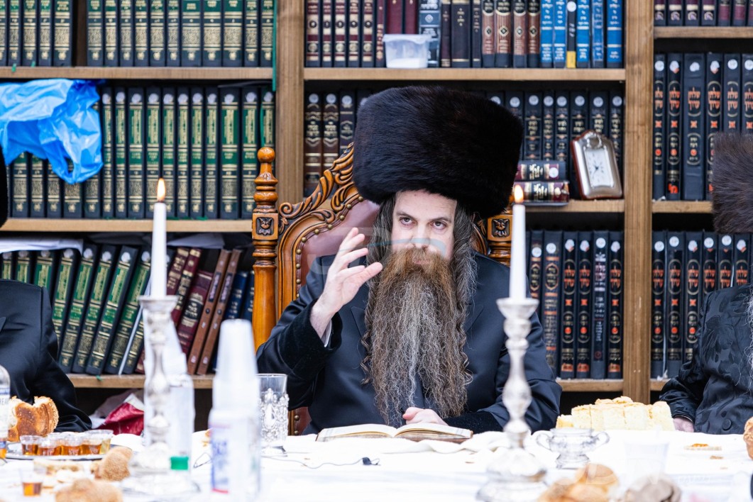 האדמו"ר מאמשינאוו ארה"ב וועט אפרייזן קומענדיגע וואך קיין ארץ ישראל, און וועט פראווענען א גרויסע שבת אין ירושלים עיה"ק