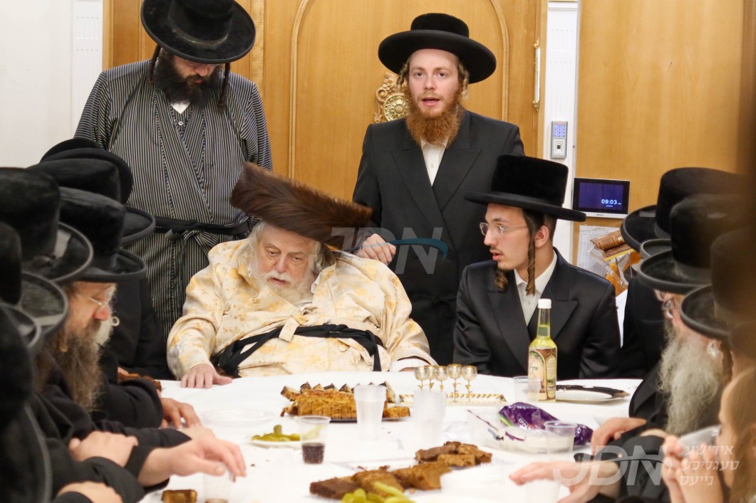 שמחת הווארט פון אן אייניקל פון האדמו"ר מתולדות אברהם יצחק