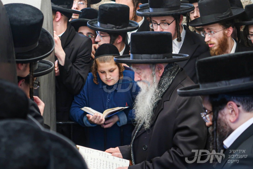 יארצייט פון הרבנית מפשעווארסק ע"ה ביי האדמו"ר מפשעווארסק