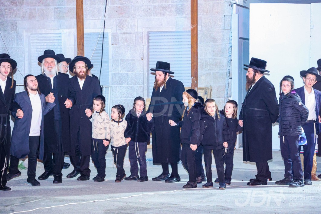 ל"ג בעומר אין חצר הקודש לעלוב