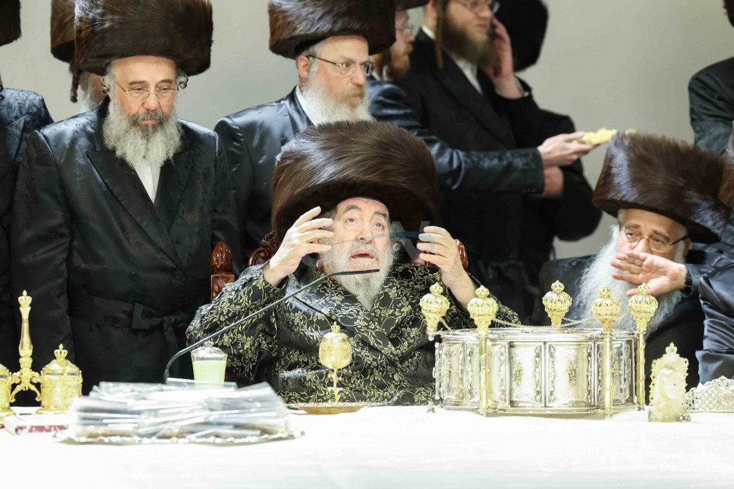 פסח אין חצר הקודש וויזניץ