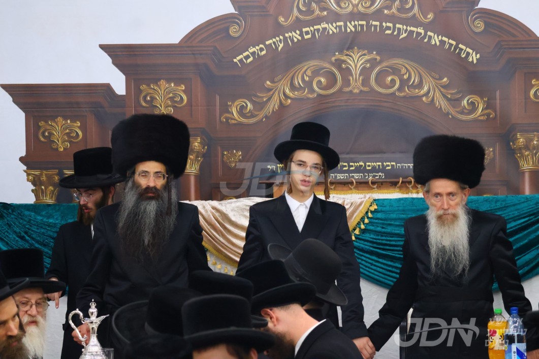 שמחת הבר מצוה פון בן האדמו"ר מסטריקוב ירושלים