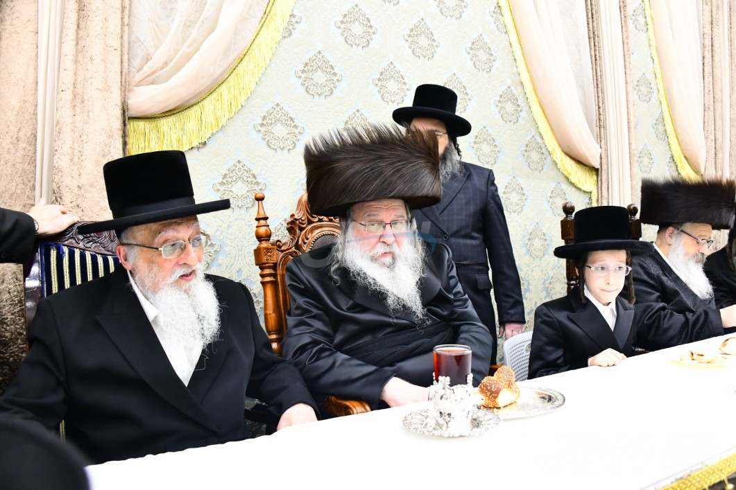 שמחת הבר מצוה פון אן אייניקל פון האדמו"ר מנדבורנה