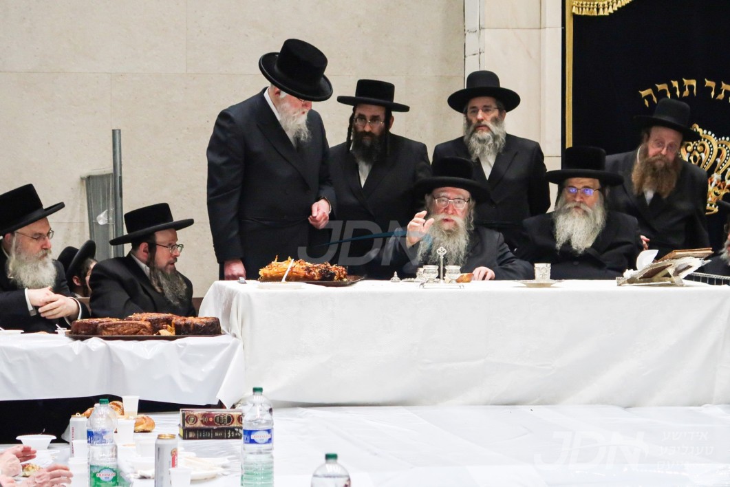 יארצייט פון הרה"ק רבי ר' אלימלך מליזענסק זי"ע ביי האדמו"ר מפשעווארסק