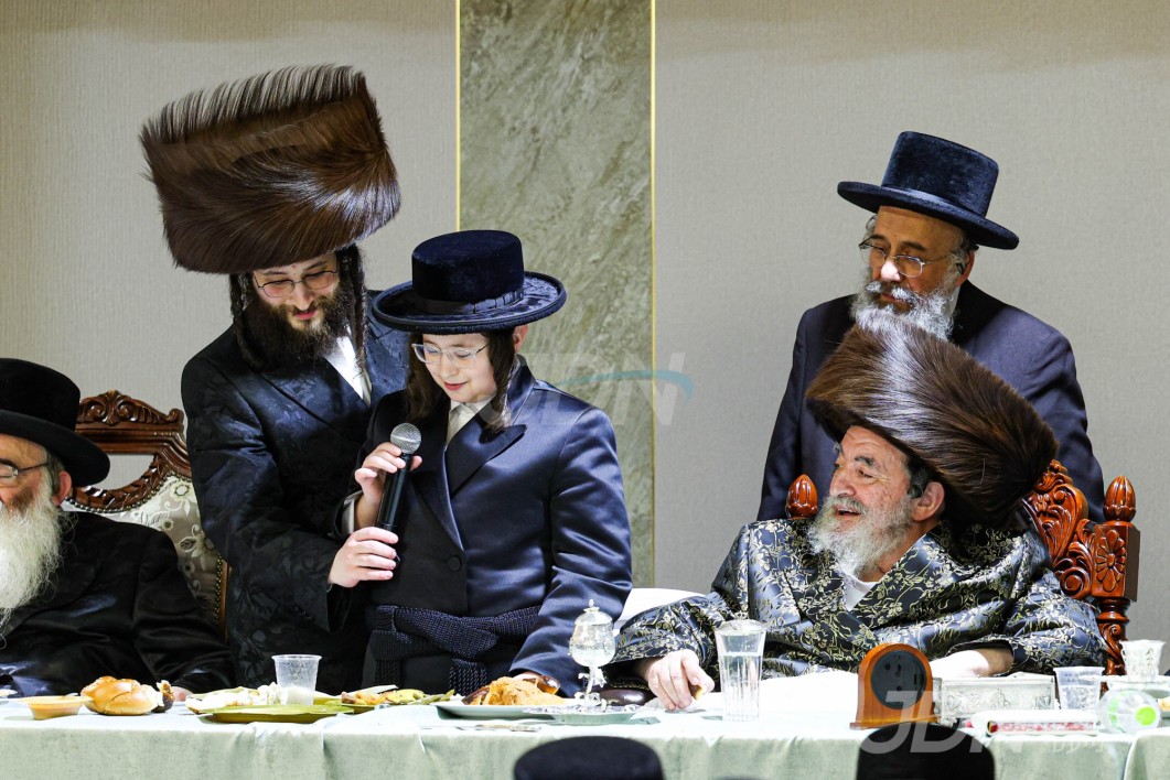 שמחת הבר מצוה פון אן אור אייניקל פון האדמו"ר מוויזניץ
