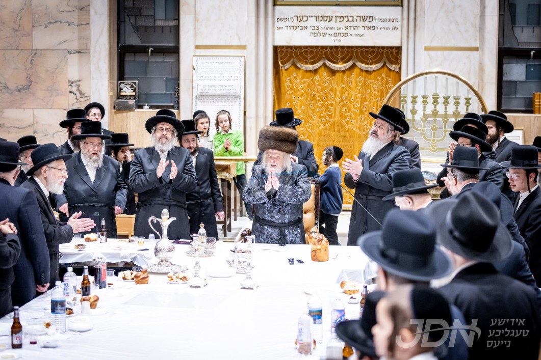 האדמו"ר ממונקאטש ביים טיש ל"ג בעומר