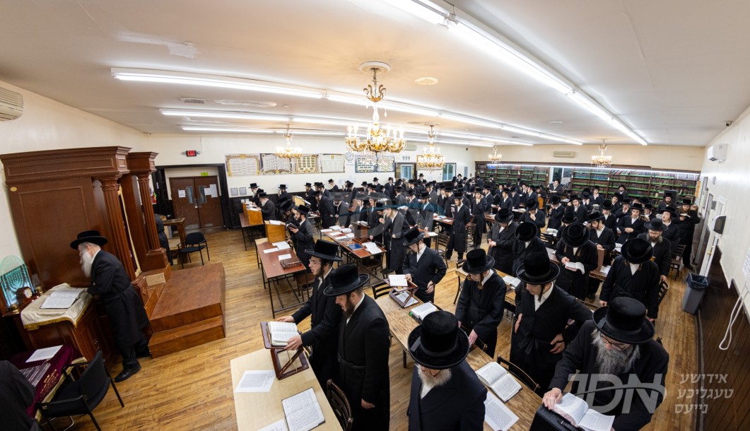 עצרת תפילה אין מחנה צמח צדיק וויזניץ לרפואת האדמו"ר מוויזניץ