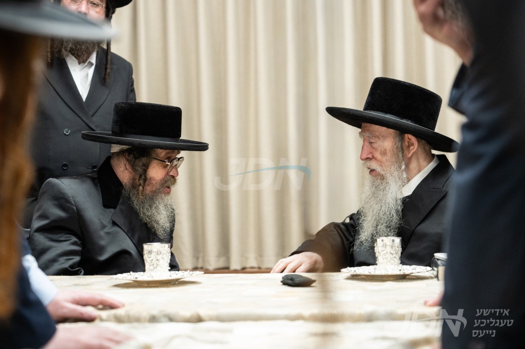 האדמו"ר מקרעטשניף סיגעט באזוכט אין אנטווערפן