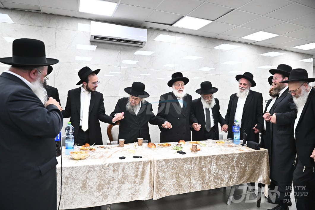 שמחת השבע ברכות פון אן אור אייניקל פון הגאון רבי דוב לאנדא ר"י סלבודקה