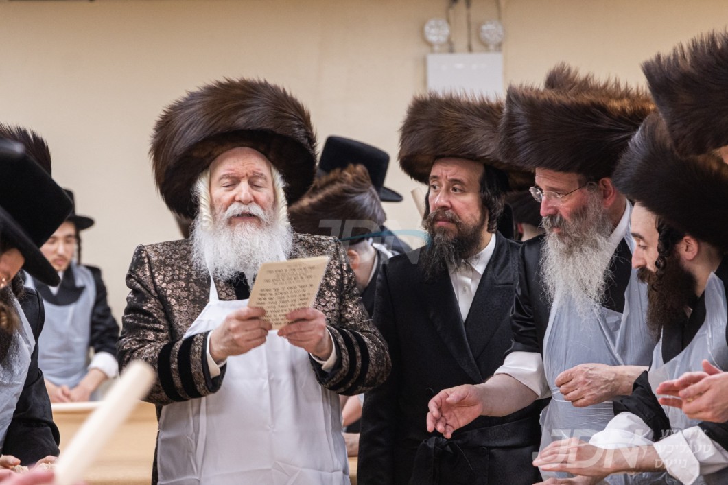 פסח אין חצר הקודש באבוב