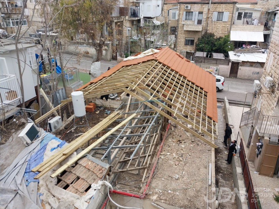 היסטארישע הויז פון הרה"ק רבי שלמה'קע זוועהילער זי"ע ווערט רענאווירט אין די יעצטיגע טעג