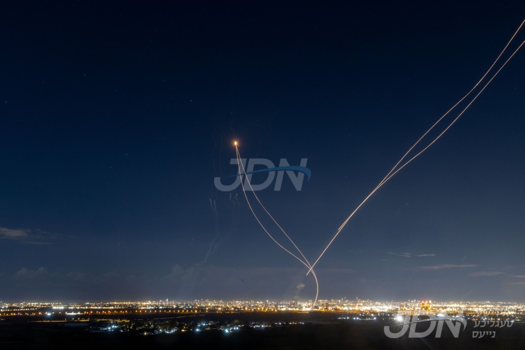 מאסיווע אטאקע אויף איראן שאקלט אויף די גאנצע וועלט, און ברענגט זארג און פחד ביי אחינו בני ישראל בארץ הקודש