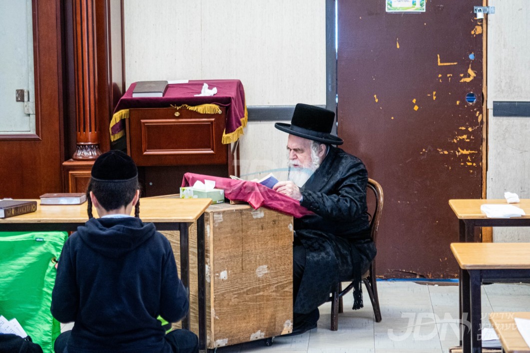 תשעה באב ביי האדמו"ר מצעהלים