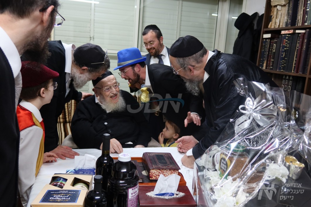 פורים ביי הגאון רבי מאיר צבי בערגמאן