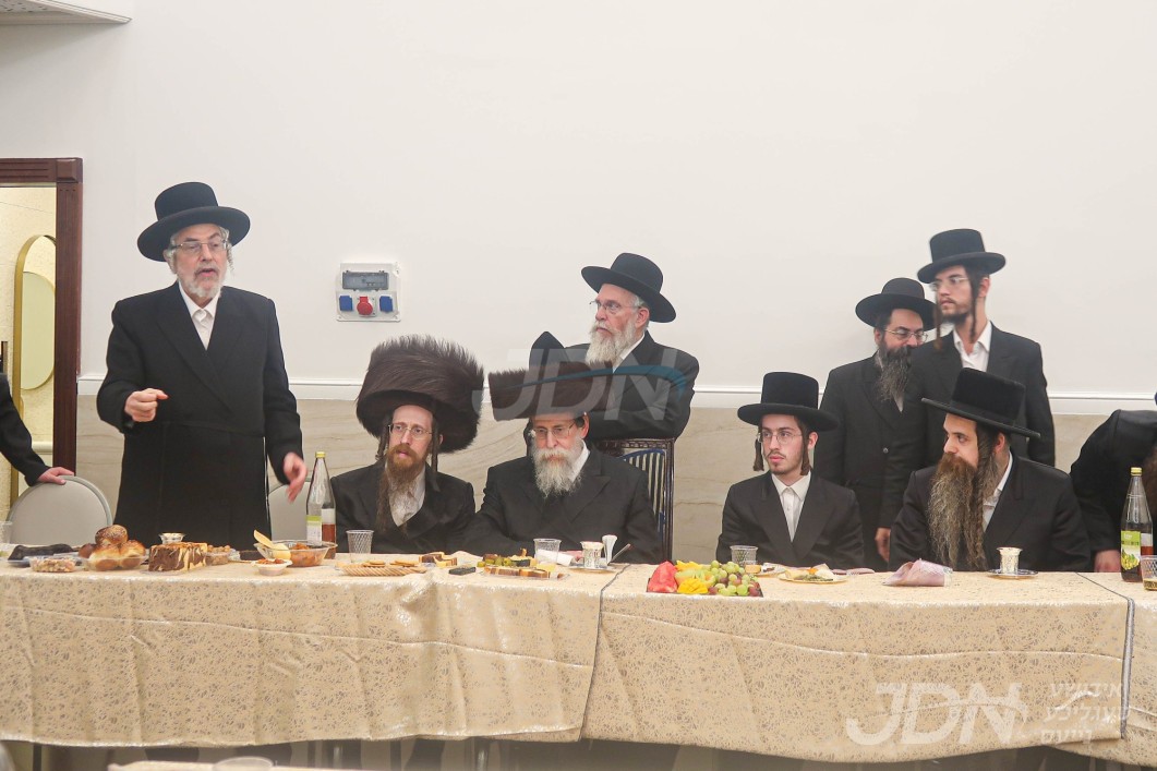 שמחת התנאים פון אן אייניקל פון האדמו"ר מבאיאן