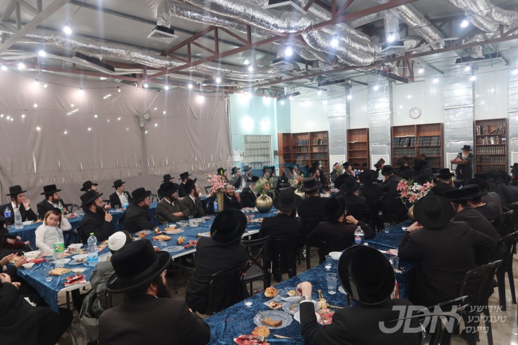 באזוכן פון גדולי ישראל שליט"א און א מסיבת לחיים אפצוצייכענען די הרחבת גבולי הקדושה אין ירושלים עיר הקודש, ביי די געלעגנהייט פון עפענען דעם דריטן פאזע אין רמת שלמה החדשה אין ירושלים עיה"ק, און יארצייט סעודה פון הרה"ק מסאטמאר זי"ע.