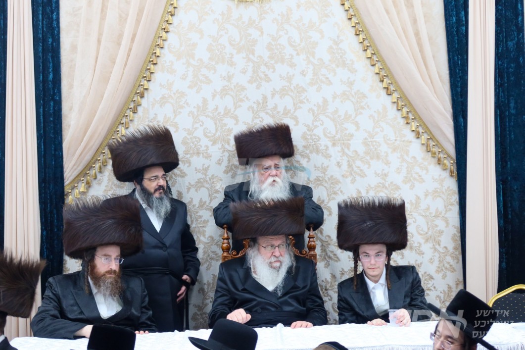 שמחת הפארשפיל פון אן אייניקל פון האדמו"ר מנדבורנה