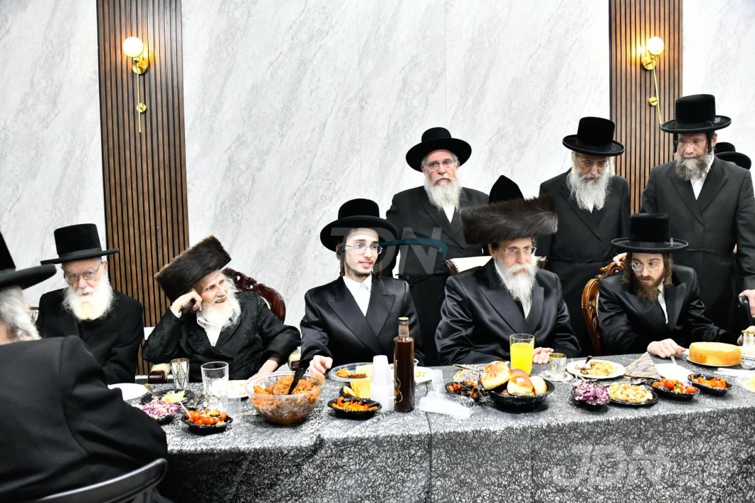 שמחת התנאים פון החתן אייניקל פון האדמו"ר מבאיאן