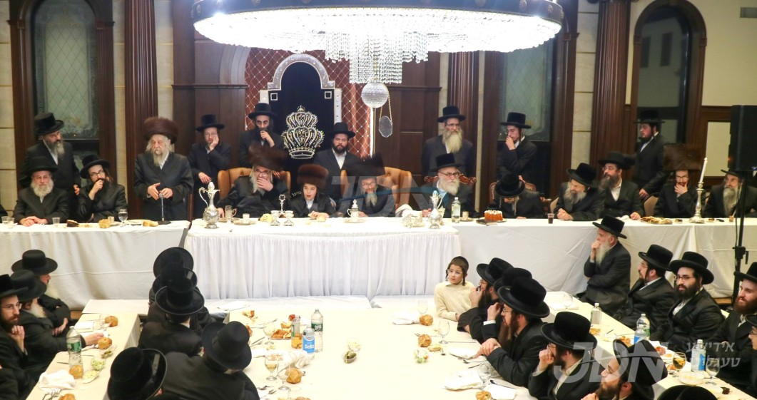 שמחת הבר מצוה פון אן אייניקל פון האדמו"רים מסקולען פון לעיקוואד און וויזניץ פון מאנטריאל