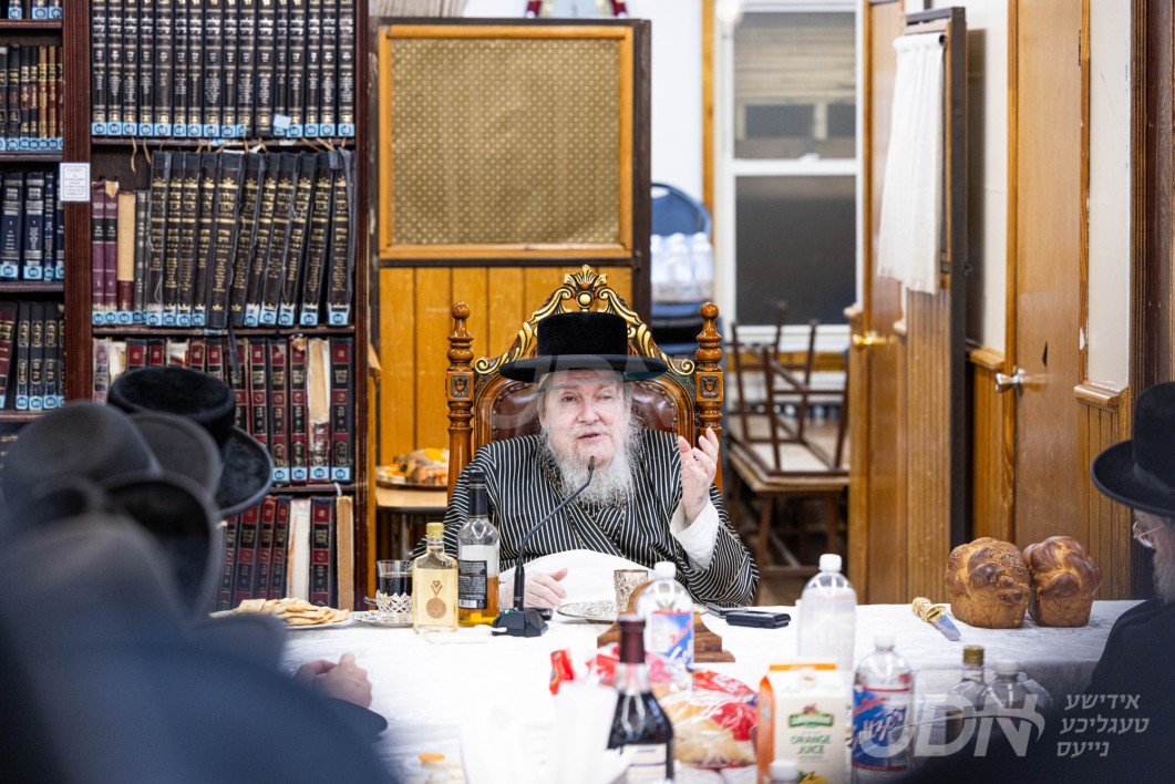 יארצייט פון הרה"ק רבי דוד צבי שלמה מלעלוב זי"ע ביי האדמו"ר מלעלוב