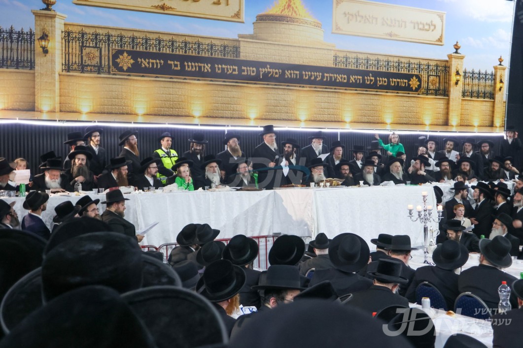 האדמו"ר מפשעווארסק ביים ל"ג בעומר טיש אין מאלדענבערג, האלאנד